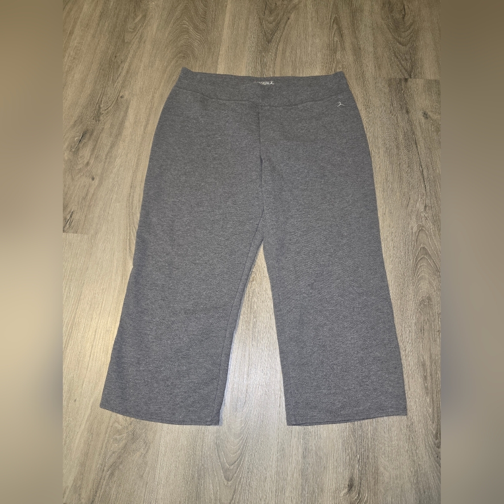 Danskin | Grey Crop Sweatpants